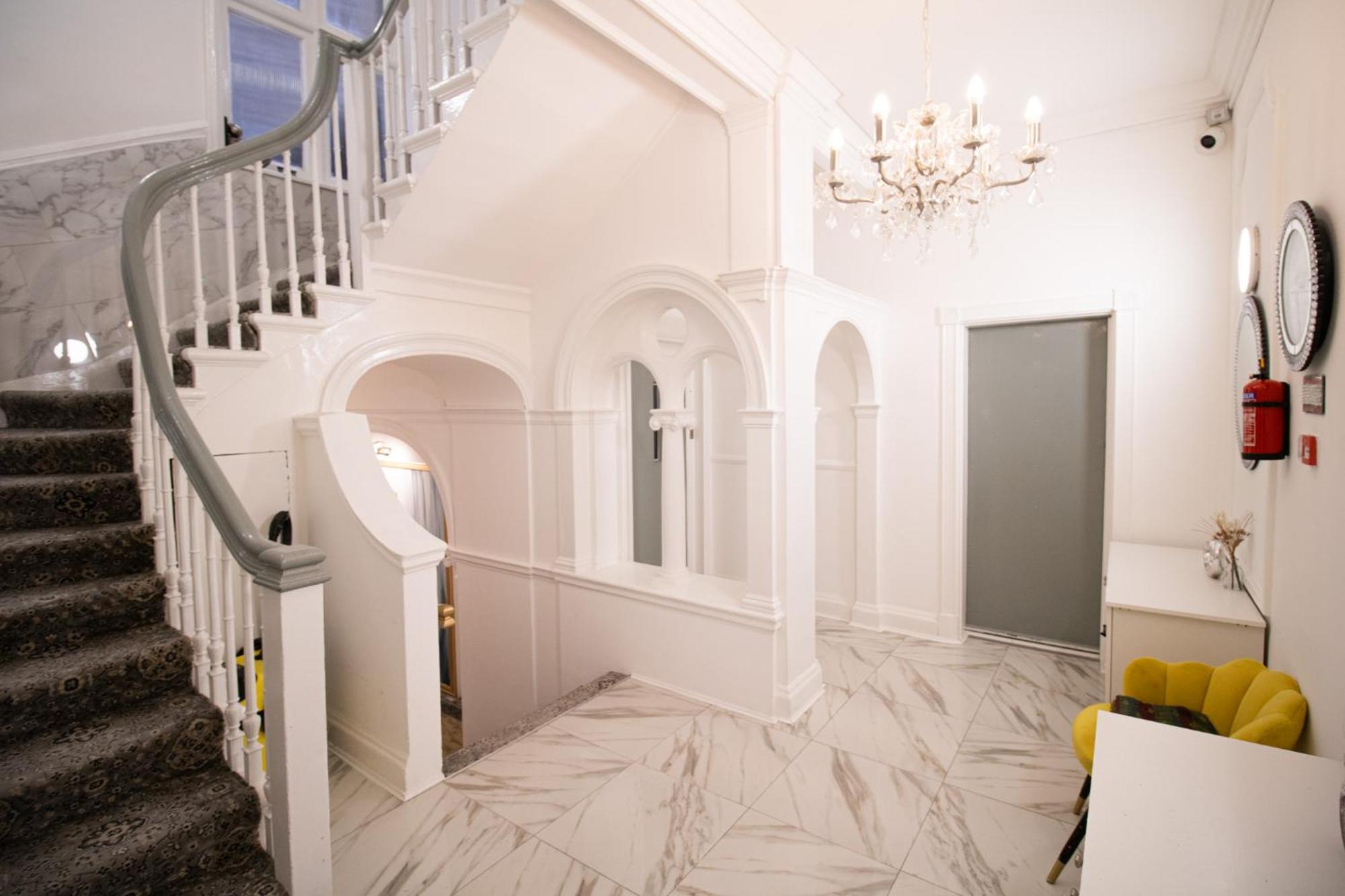 Spacious Studio Apartment On Oxford Street 9Gc 伦敦 外观 照片